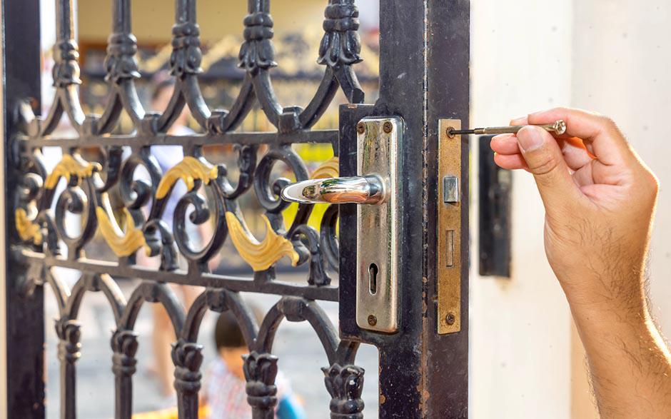 ouverture de porte claqué Sartrouville